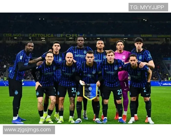 欧冠激战：国米逆转那不勒斯红牌争议引发全场热议