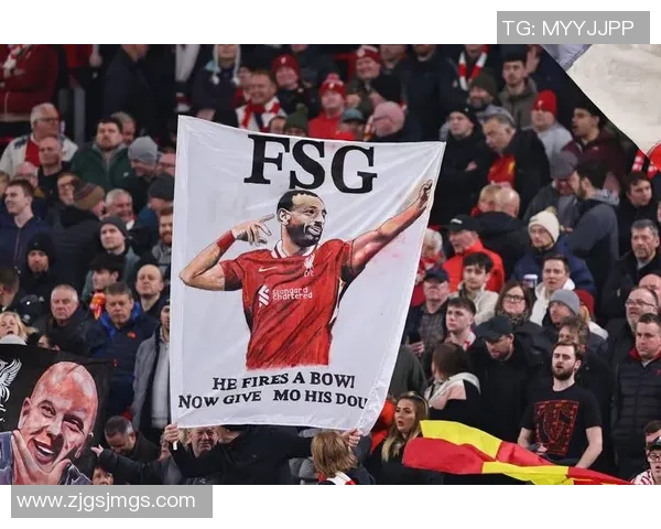 友谊赛精彩对决：里昂与利物浦战成平局引发全场热议